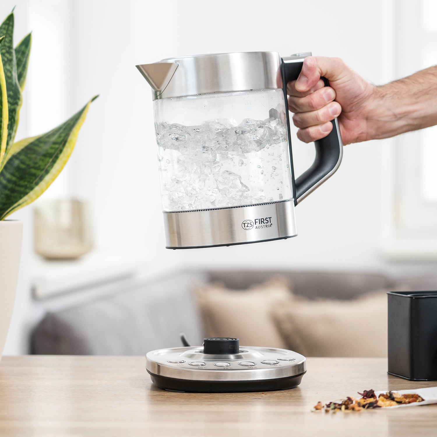 Glaswasserkocher 1,7 L, mit Kalkfilter, 2200 Watt, Innenbeleuchtung