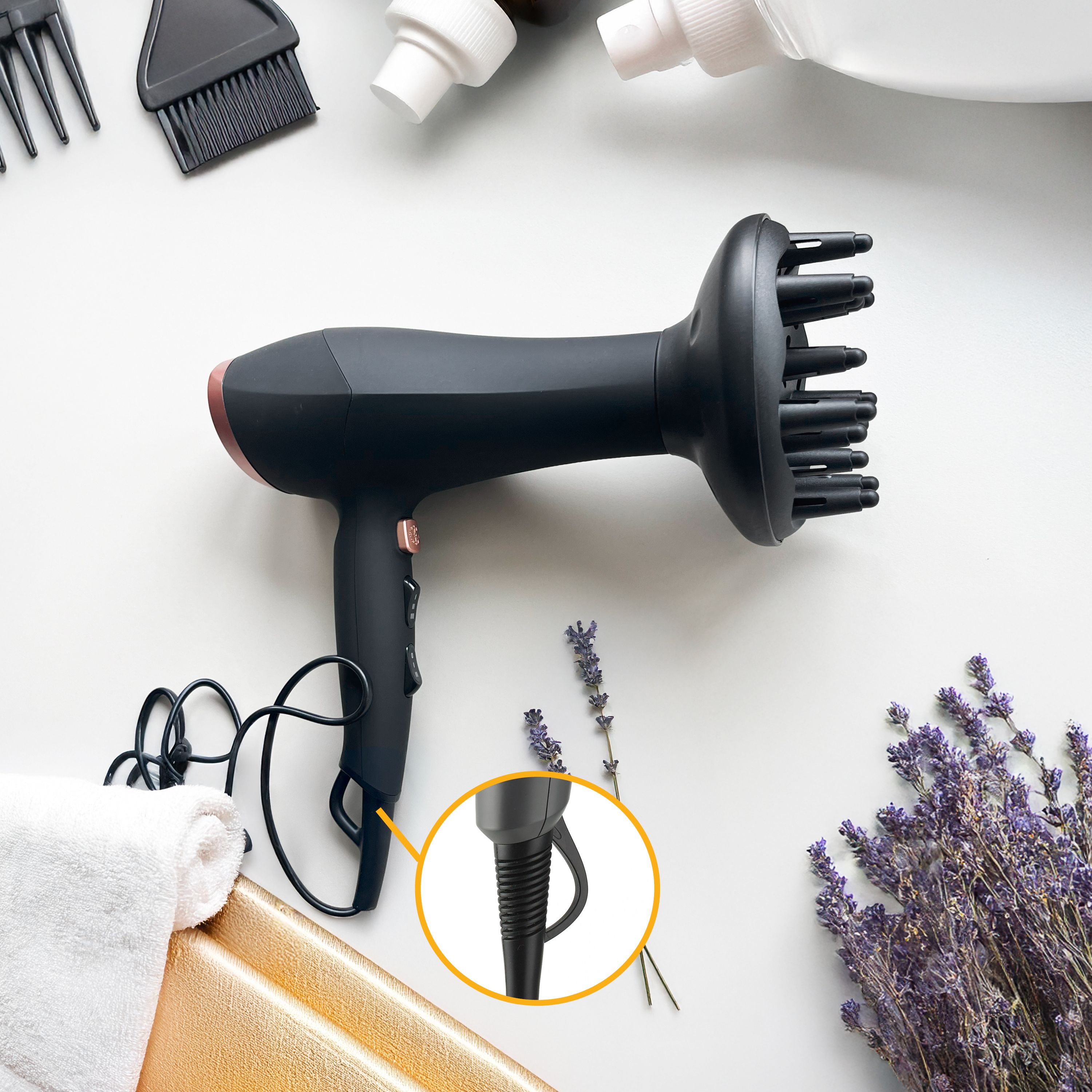 Haartrockner bis 2200 W, Ionen-Technologie, mit Diffusor