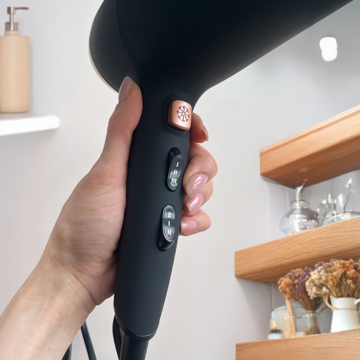 Haartrockner bis 2200 W, Ionen-Technologie, mit Diffusor