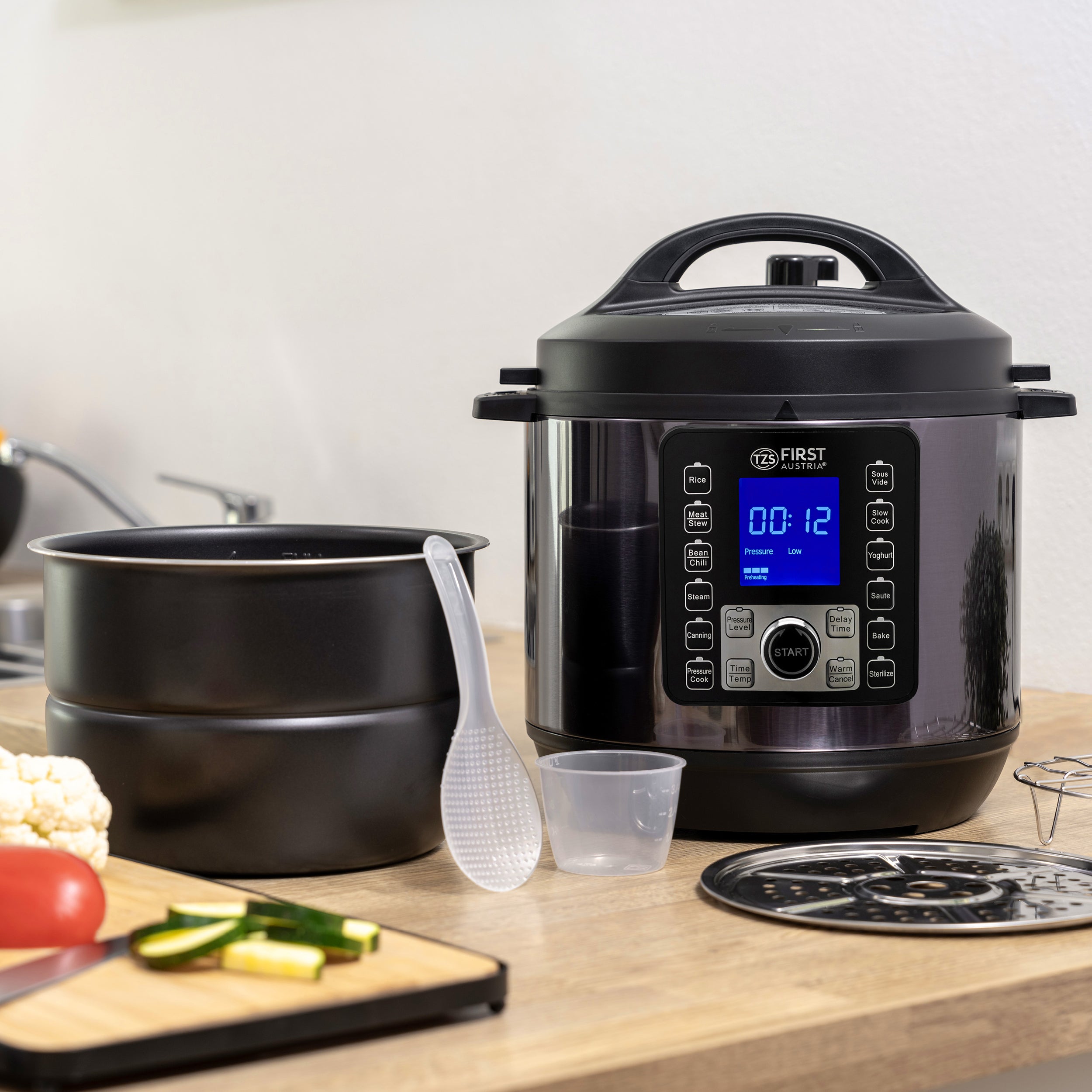Electric Pressure Cooker 6 L, Multi Cooker, 9 Programs, Grey