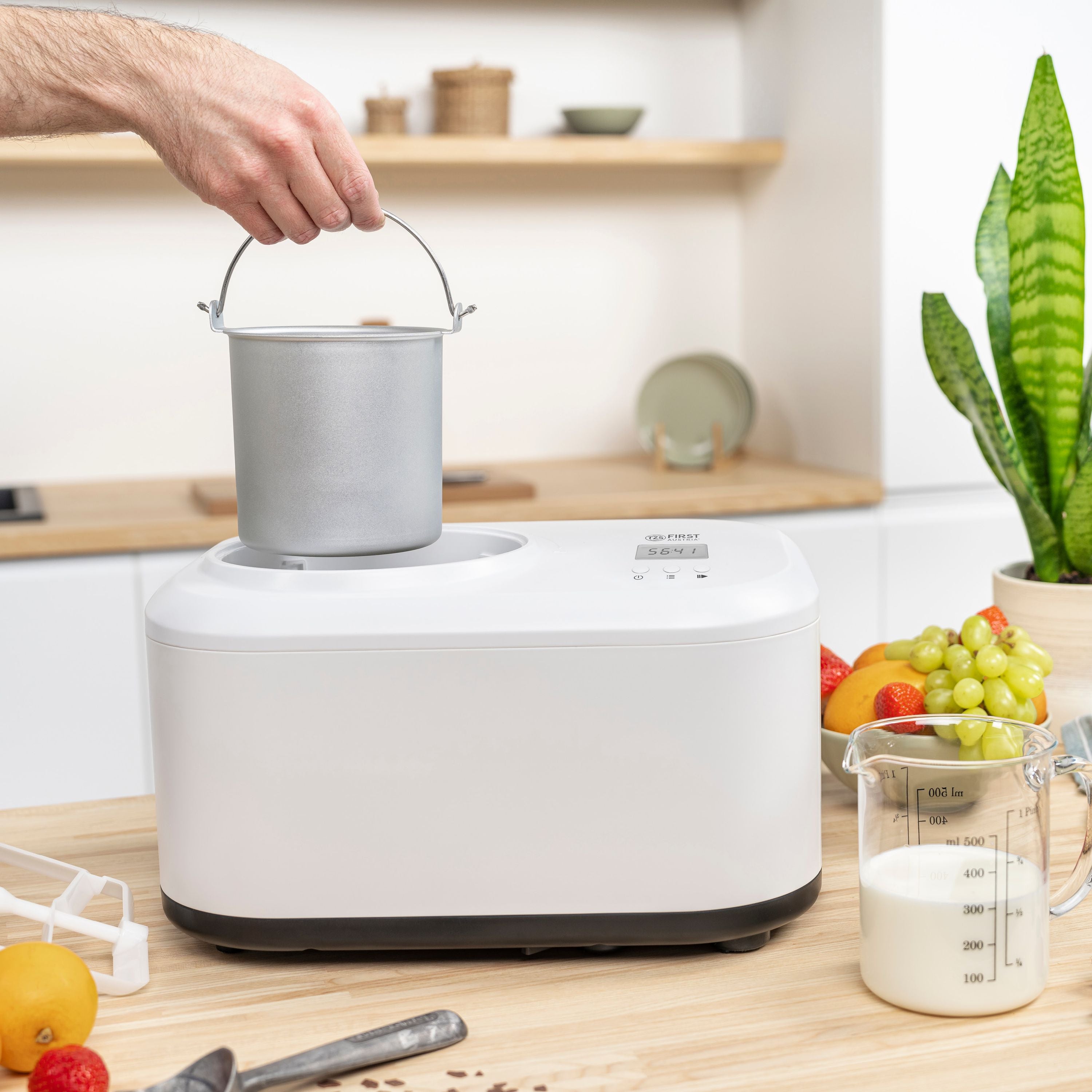 Ice Cream Maker 1.2 L, Stainless Steel, with Cooling Compressor