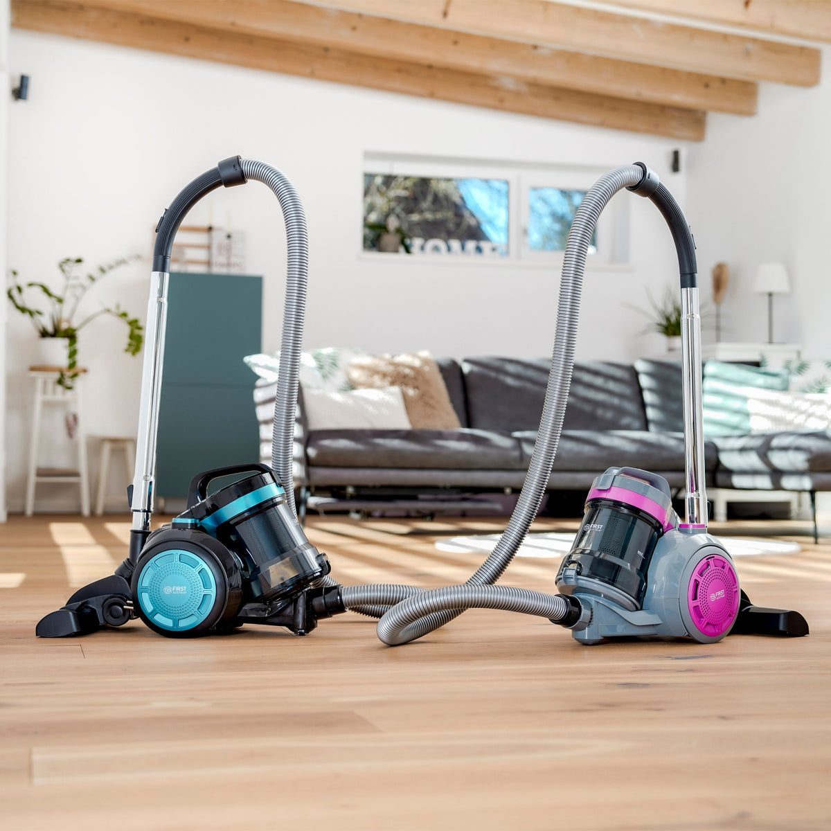 Aspirateur traîneau sans sac 800 W, 150 AW, filtre HEPA