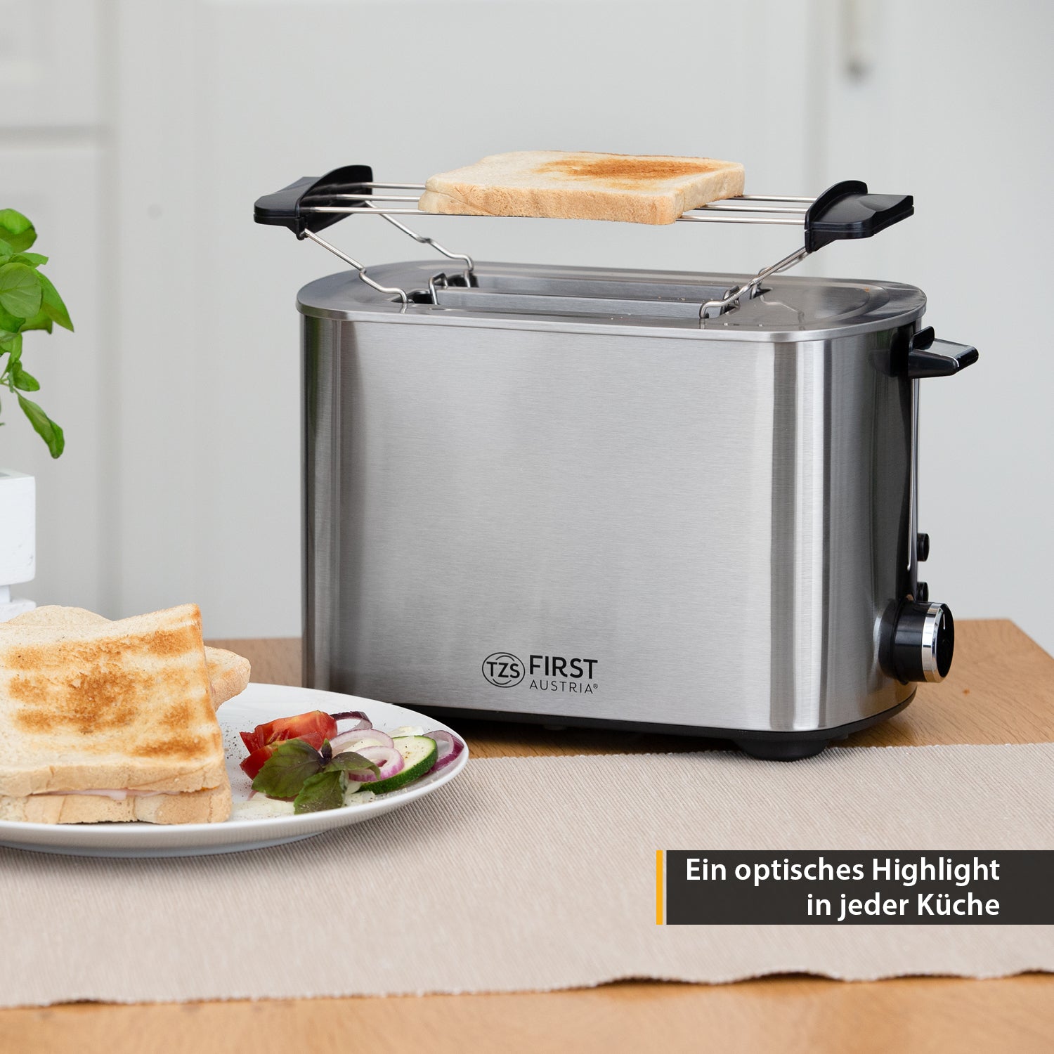 4-Scheiben Langschlitztoaster aus Edelstahl mit XL-Schächten